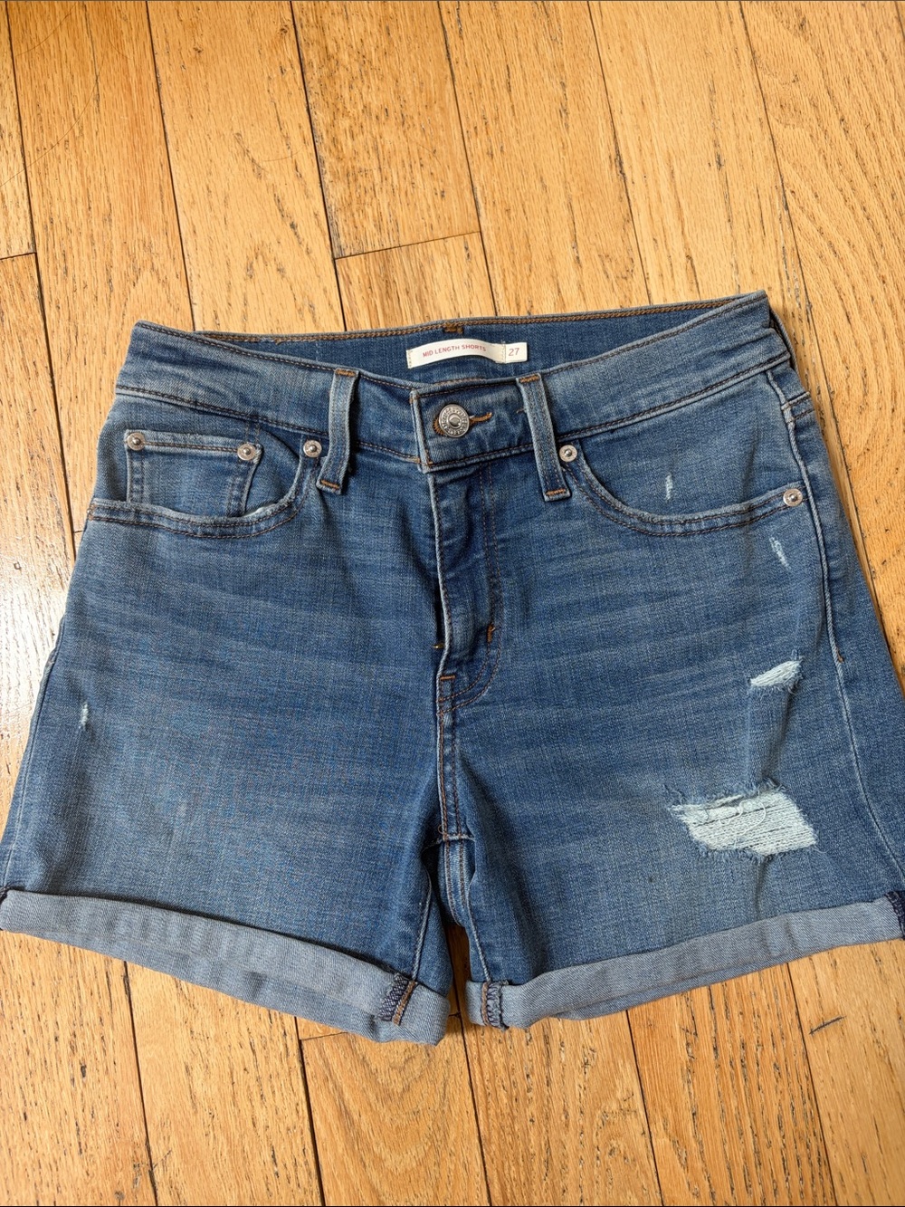 Levi's Women's Mid Length Shorts